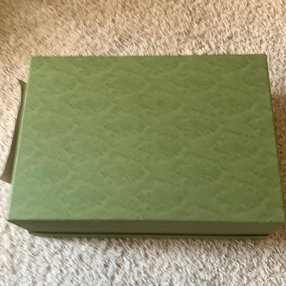 Large Gucci men’s sneakers box. 11 1/2”x16”. 6”Deep - Picture 5 of 6